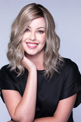 Shaken Oatmilk Blonde Rooted