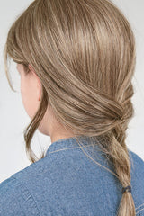 MIDDLE BLONDE